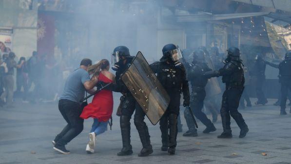 parigi, proteste, gilet gialli, clima, black block