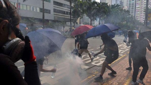 Hong Kong, proteste, lacrimogeni