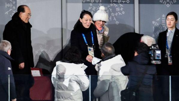 Corea, Kim Yo-Jong, olimpiadi, stretta di mano, Moon Jae-in