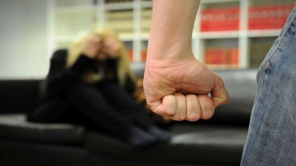 femminicidio stupro violenza sessuale abusi bullismo violenza donne