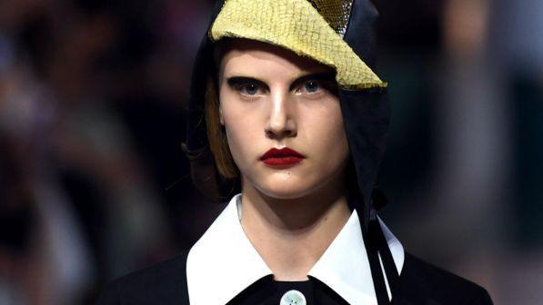 sfilata, moda, donna, prada, primavera estate 2020, milano