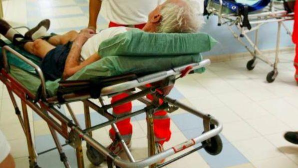 Livorno, 91enne lasciato 26 ore su una barella del pronto soccorso - foto 1