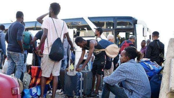 sgombero moi migranti torino