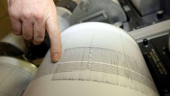 sismografo sisma terremoto scossa magnitudo
