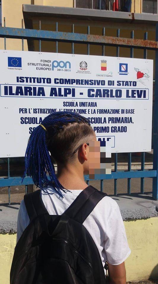 scampia, scuola, treccine blu, divieto, ingresso