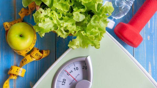 dieta, alimentazione, vita sana, estate, linea