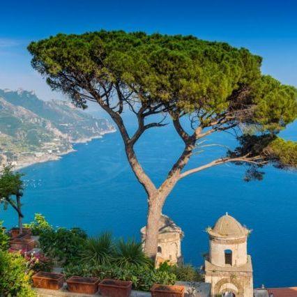 Ischia, escursionista colta da malore salvata grazie a WhatsApp