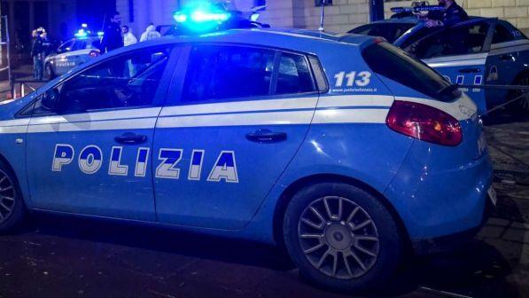 polizia, auto, notte