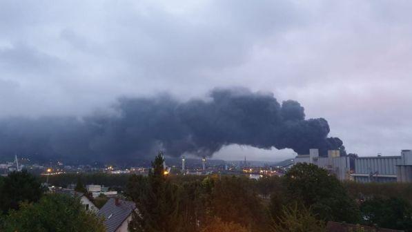 Francia, Rouen, incendio, mondo