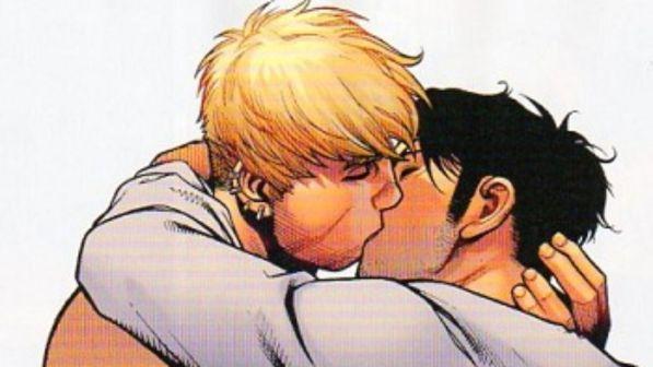 bacio gay, avengers, biennale, rio de janeiro, marcelo crivella