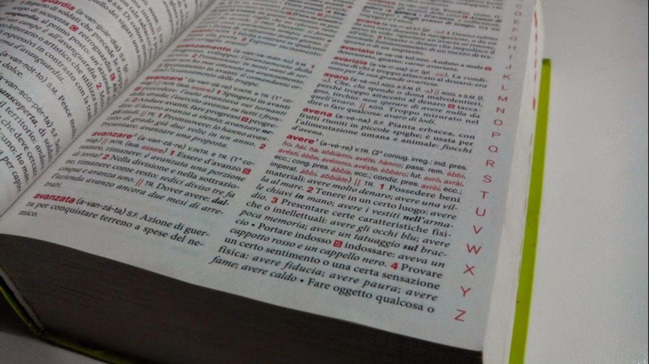 Le parole che non ti ho detto: oltre 3.000 vocaboli italiani rischiano l’estinzione