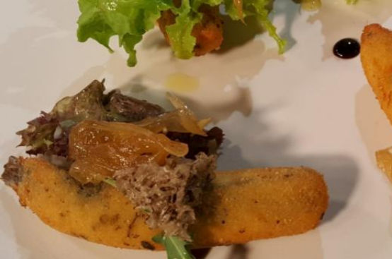Sardoncini panati pecorino, origano e cipolla al miele Sardoncini panati pecorino, origano e cipolla al miele