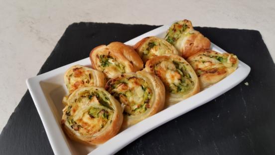 Girelle vegetariane con zucchine e brie Girelle vegetariane con zucchine e brie