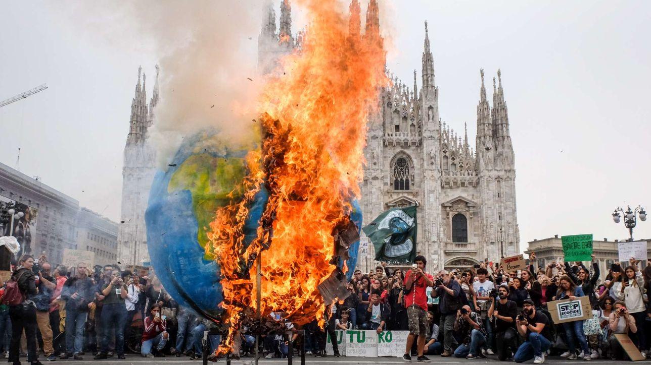 Fridays for future, gli studenti in sciopero per il clima a Milano
