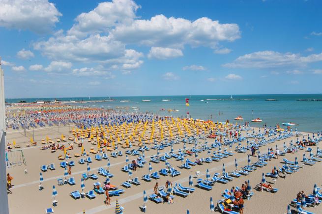 https://img.tgcom24.mediaset.it/binary/fotogallery/ufficio-stampa/70.$plit/C_4_articolo_2057483__ImageGallery__imageGalleryItem_8_image.jpg