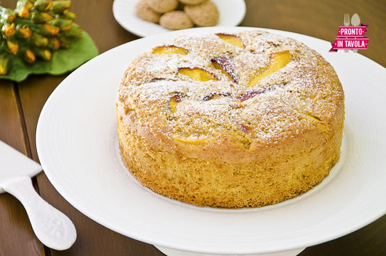Torta alle pesche e amaretti