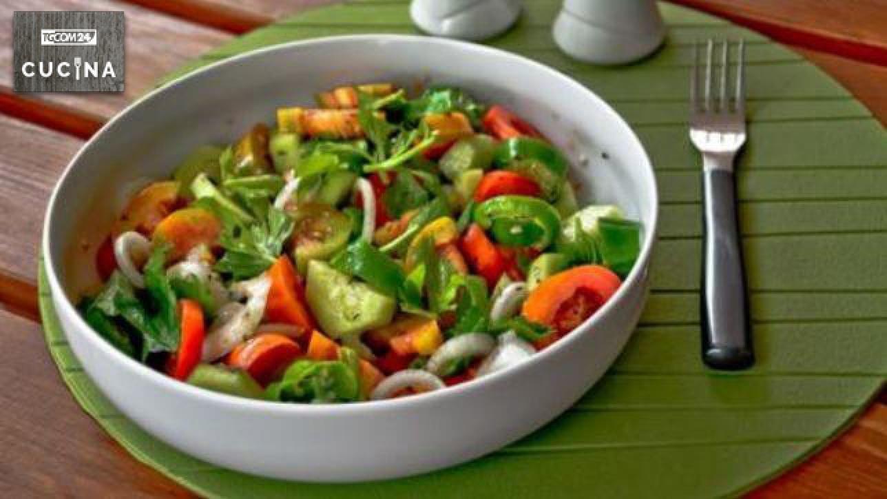 Insalata di pomodori e cetrioli