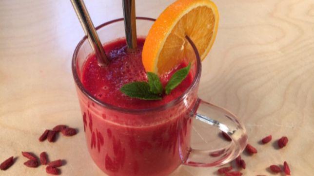 Smoothie con bacche di goji, la bevanda che scatena la fantasia
