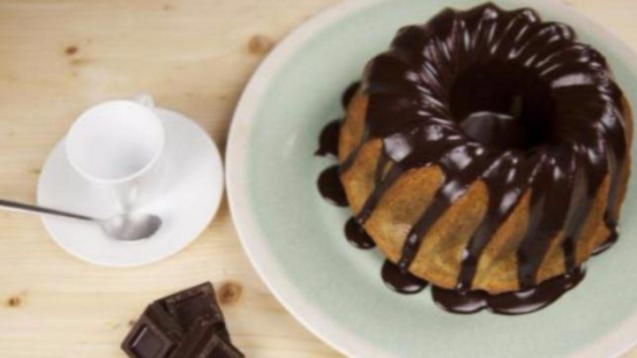 Ciambella al caffè con crema al cioccolato