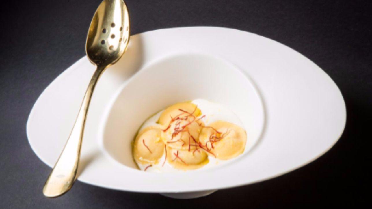 Cappelletti in brodo