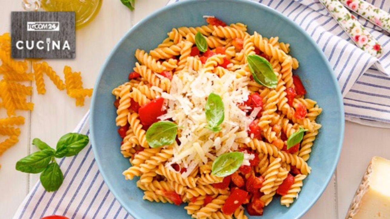 Pasta alla crudaiola: fresca, veloce e gustosa