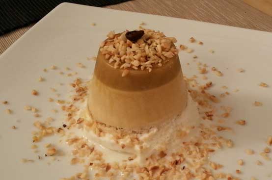 Semifreddo al caffè con gelato e nocciole Semifreddo al caffè con gelato e nocciole