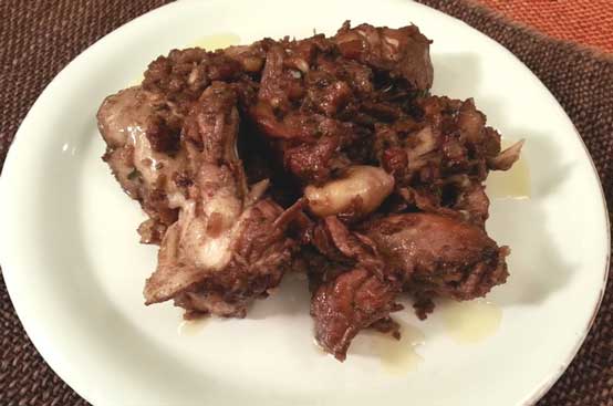 Pollo al vino rosso Pollo al vino rosso