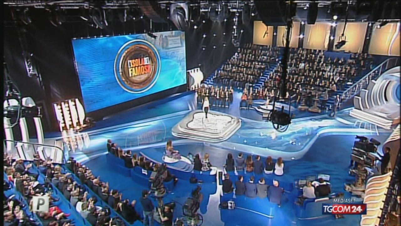 Isola, tra ritiri e nomination