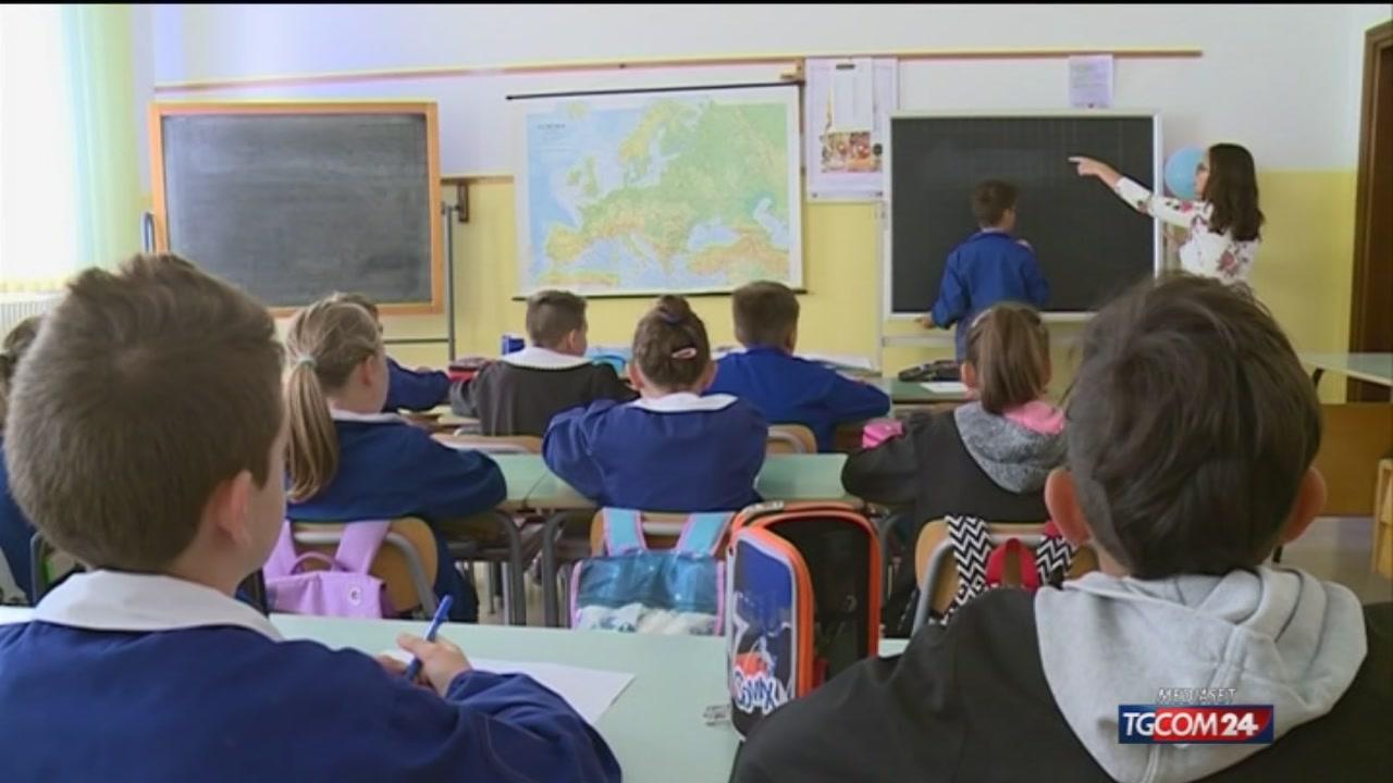 Scuola, caro libri anche quest'anno